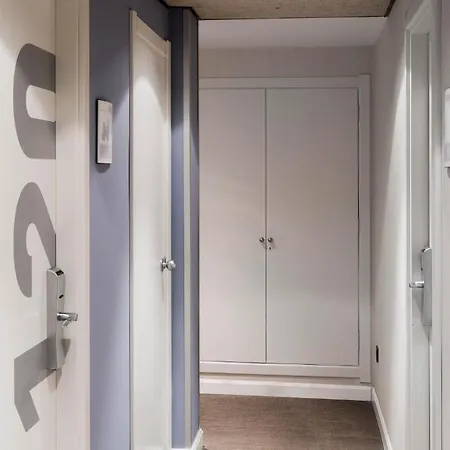 Affittacamere Hospedium Un Punto Chic 2*