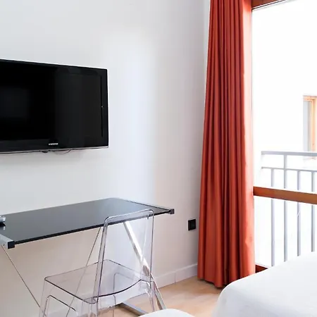 Hospedium Un Punto Chic 2* Huesca