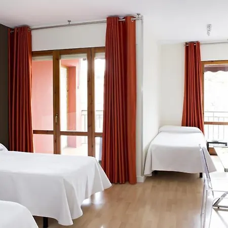 Hospedium Un Punto Chic Maison d'hôtes Huesca