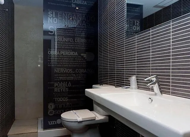 Hospedium Un Punto Chic Gasthof Huesca